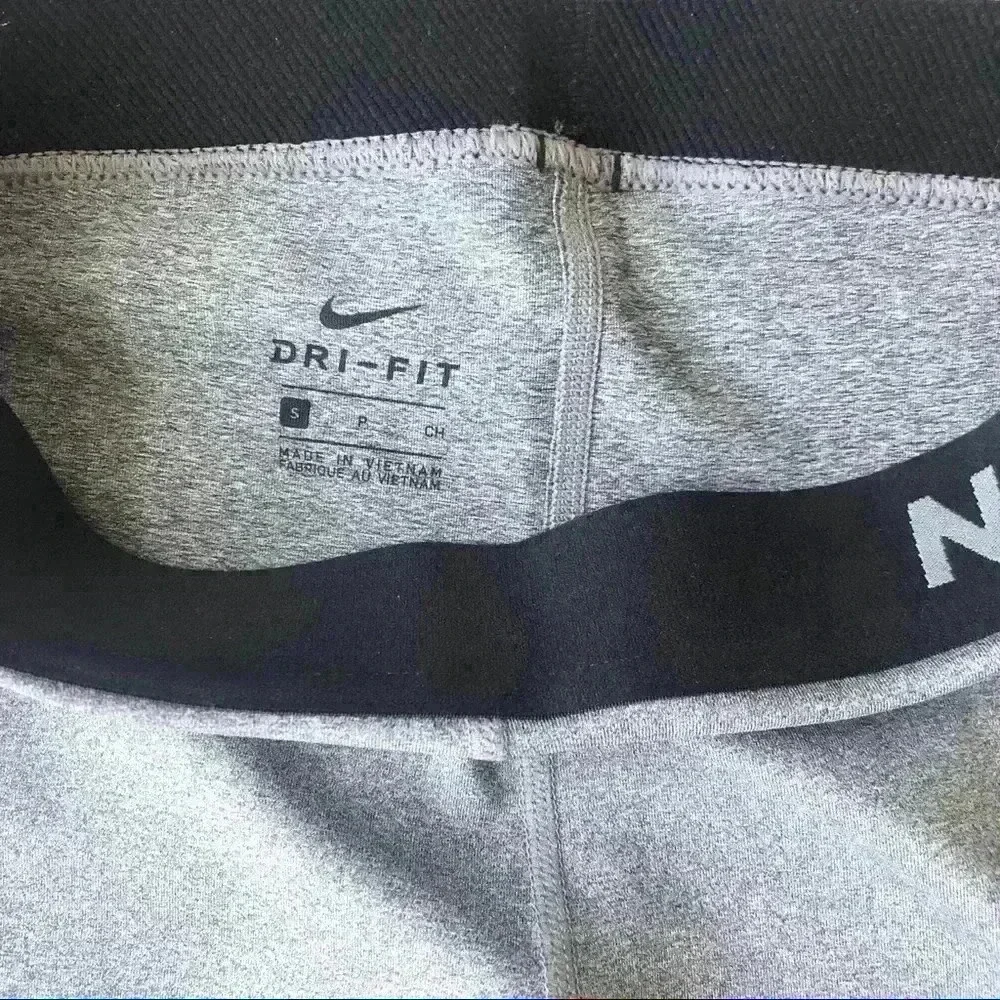 Nike Women's Training Capri Leggings